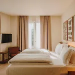 Casa Luz 4*