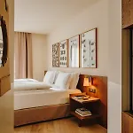 Casa Luz 4*