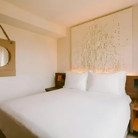 Casa Luz Placa Universitat, Sonder By Marriott Bonvoy