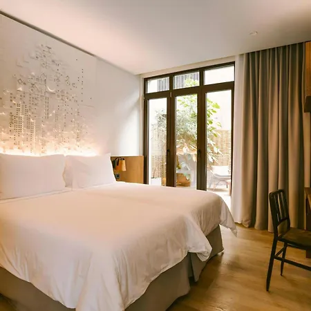 Casa Luz Placa Universitat, Sonder By Marriott Bonvoy 4* Barcelona