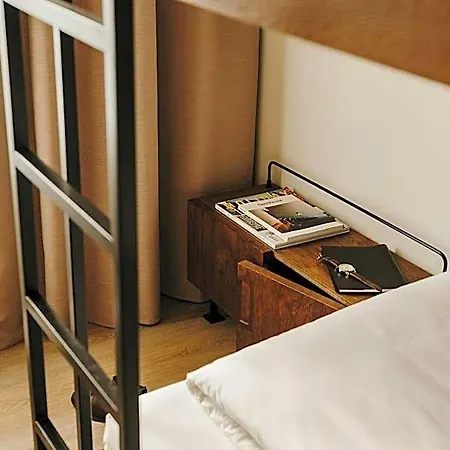 Casa Luz 4*