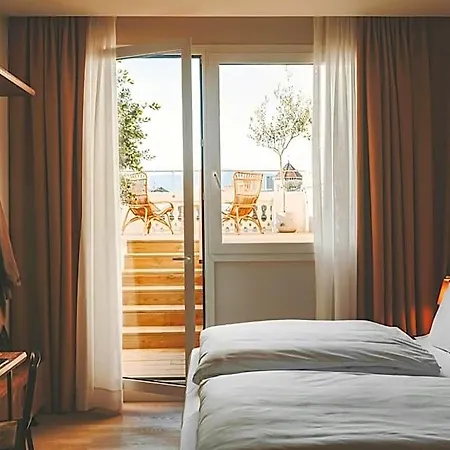 Casa Luz 4* Барселона