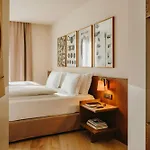 Casa Luz 4*