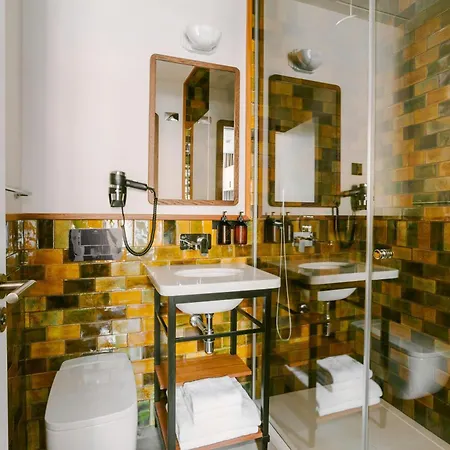 Casa Luz Placa Universitat, Sonder By Marriott Bonvoy Hotel Barcelona