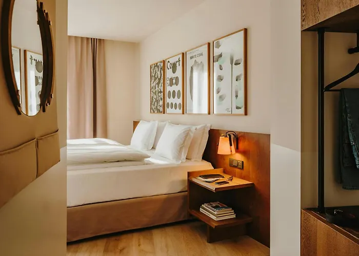 Casa Luz 4*