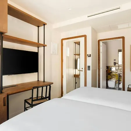 Casa Luz Plaça Universitat, Sonder By Marriott Bonvoy 4*